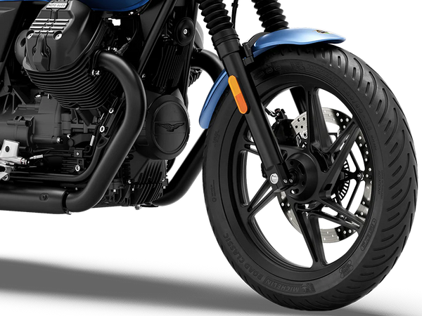 2027 Moto Guzzi V7 Stone