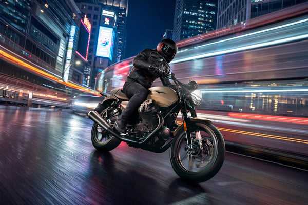 2027 Moto Guzzi V7 Stone
