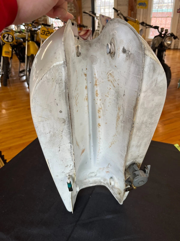 1975 Yamaha RD 250 Fuel tank