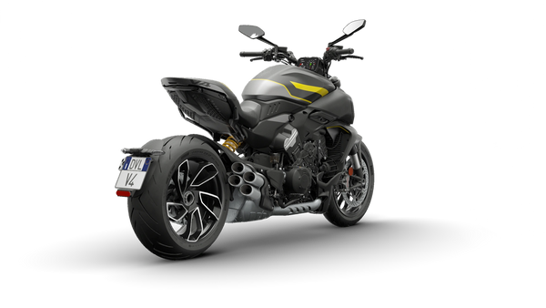 2026 Diavel V4