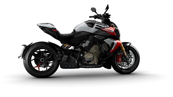 2027 Ducati Diavel V4 RS