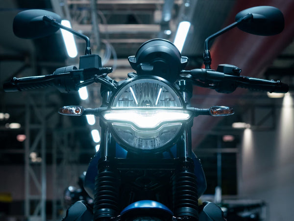 2027 Moto Guzzi V7 Stone