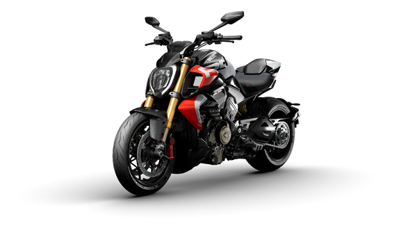 2027 Ducati Diavel V4 RS