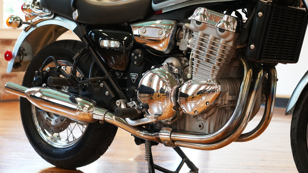 2000 Triumph Thunderbird 900