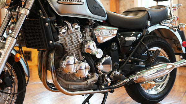 2000 Triumph Thunderbird 900