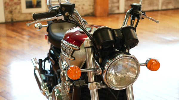 2000 Triumph Thunderbird 900
