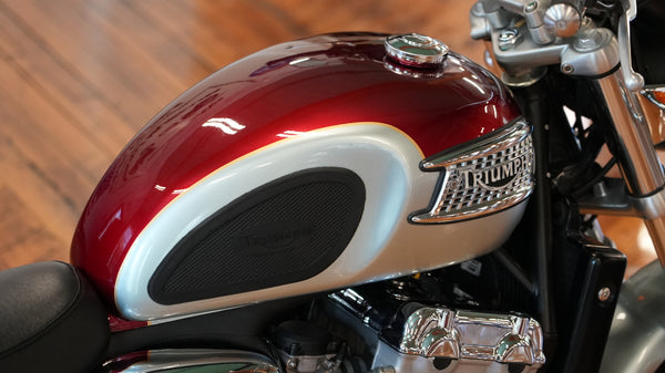 2000 Triumph Thunderbird 900