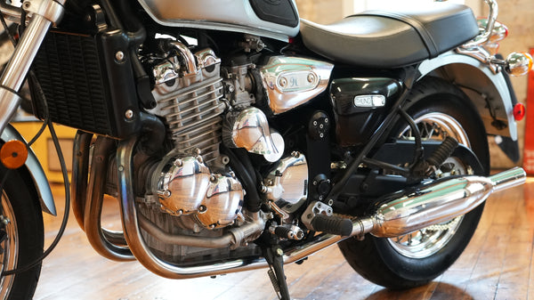 2000 Triumph Thunderbird 900