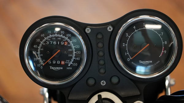 2000 Triumph Thunderbird 900