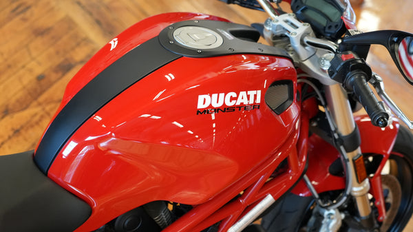 2010 Ducati Monster 696