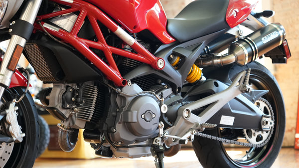 2010 Ducati Monster 696