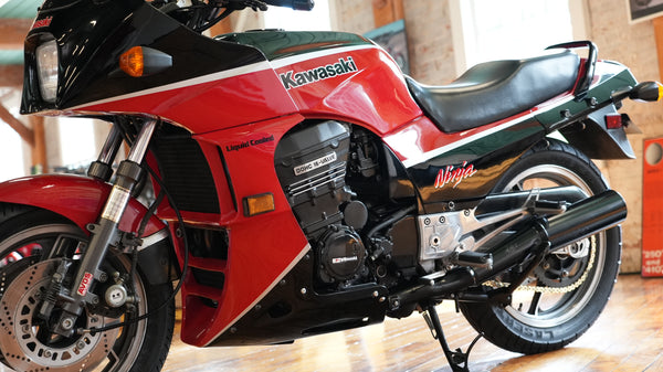 1985 Kawasaki GPZ900