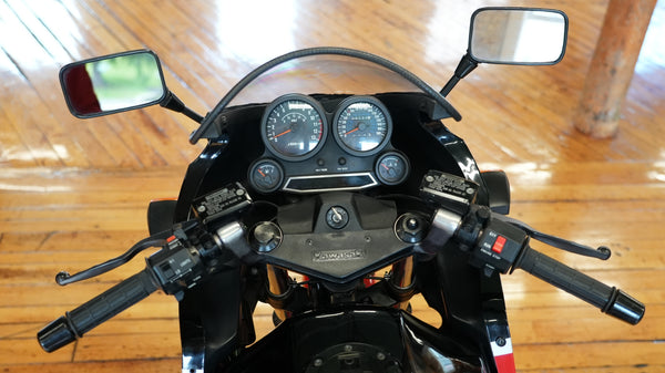 1985 Kawasaki GPZ900