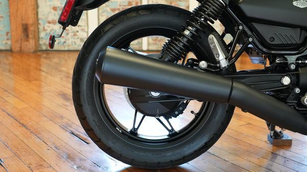 2022 Moto Guzzi V7 Stone