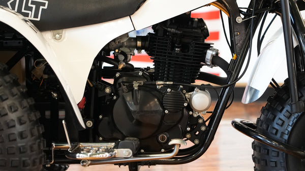 1984 KAWASAKI KLT250-P1