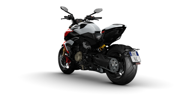 2027 Ducati Diavel V4 RS