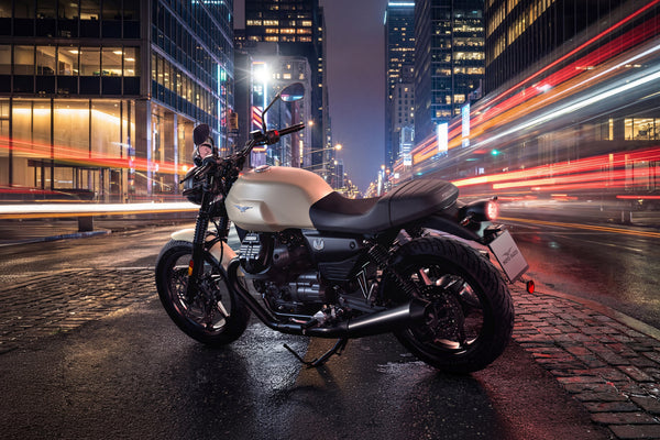 2027 Moto Guzzi V7 Stone