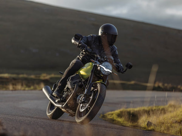 2027 Moto Guzzi V7 Sport