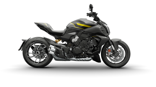 2026 Diavel V4