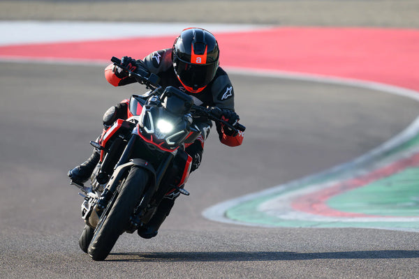 2027 Aprilia Tuono 457