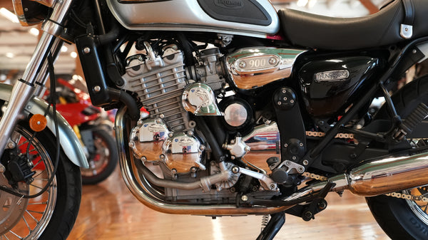 2000 Triumph Thunderbird 900