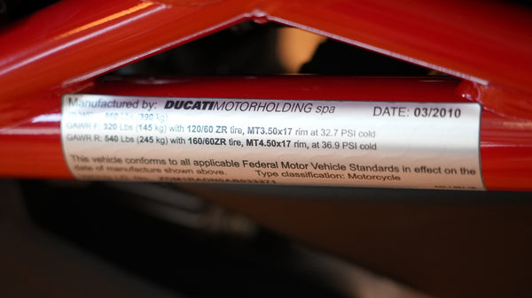 2010 Ducati Monster 696