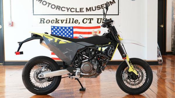 2024 Husqvarna 701 Supermoto