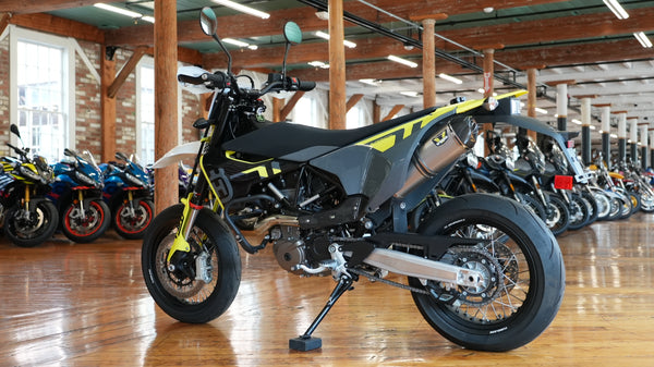2024 Husqvarna 701 Supermoto