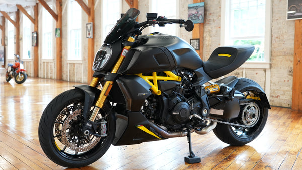 2023 Ducati Diavel 1260 S Black & Steel