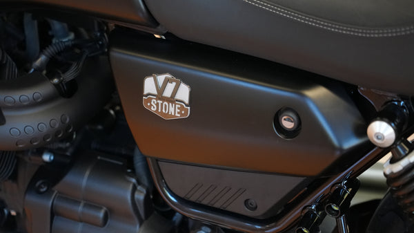 2022 Moto Guzzi V7 Stone