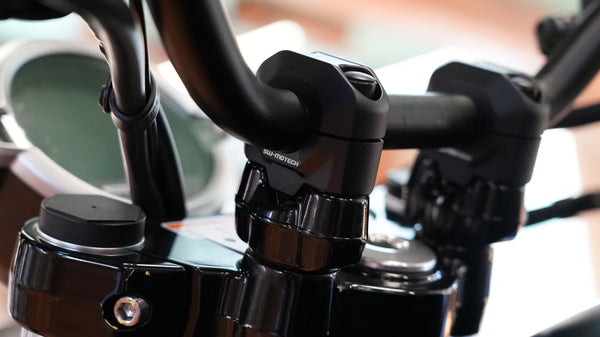 2022 Moto Guzzi V7 Stone